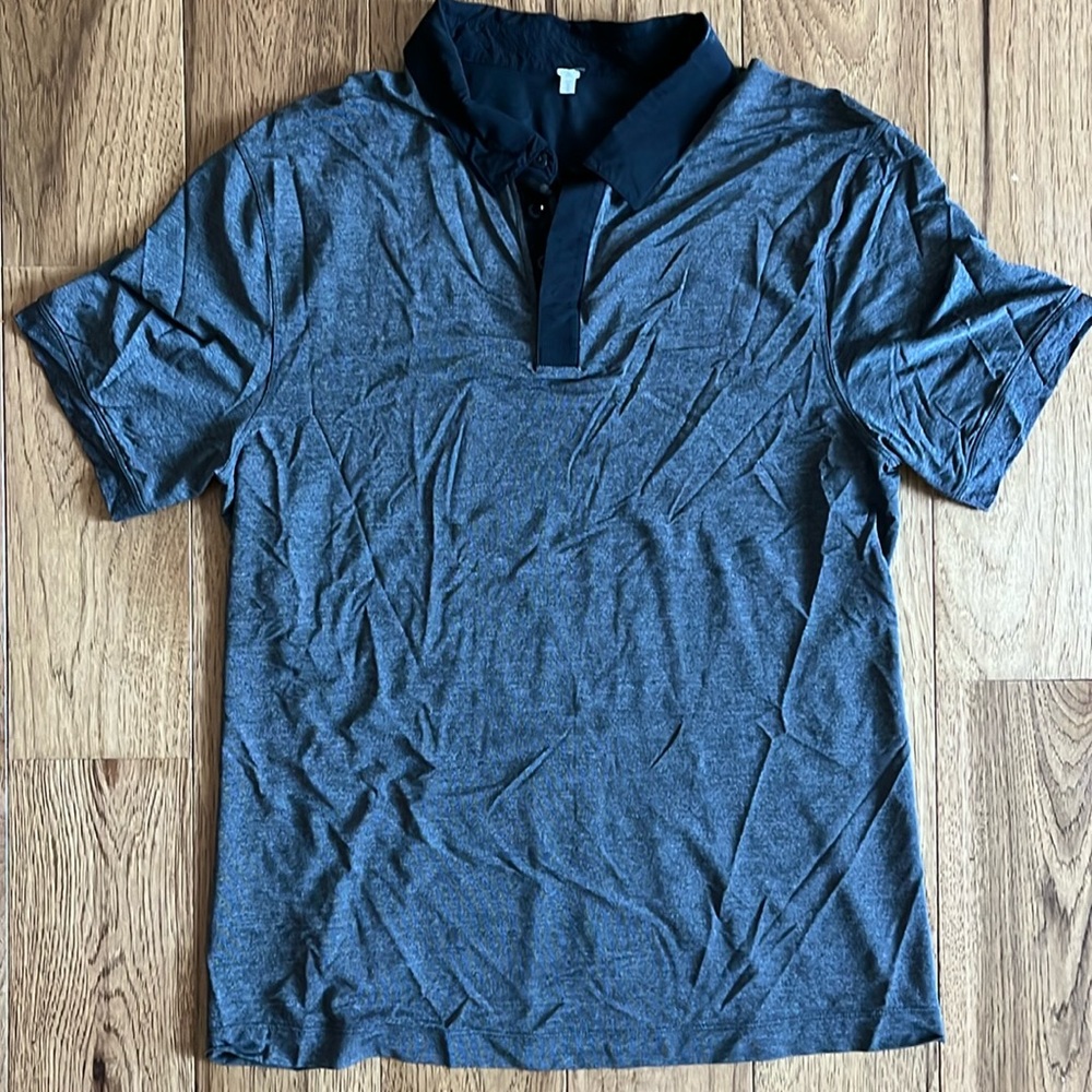 Lululemon Size M Grey & Black Polo short sleeve shirt